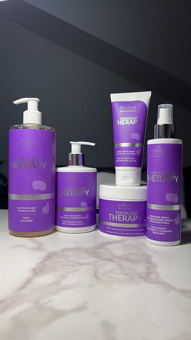 Productos Farmona Podologic Therapy para pedicura en Bass Nails, Ourense