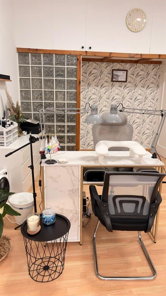 Instalaciones del centro de uñas Bass Nails en Ourense