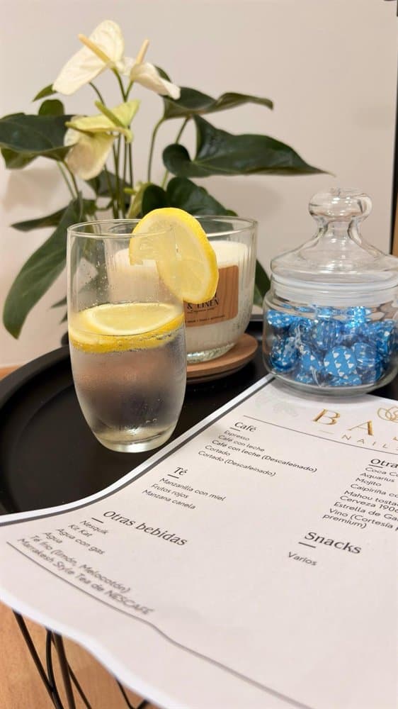 Instalaciones del centro de uñas Bass Nails en Ourense