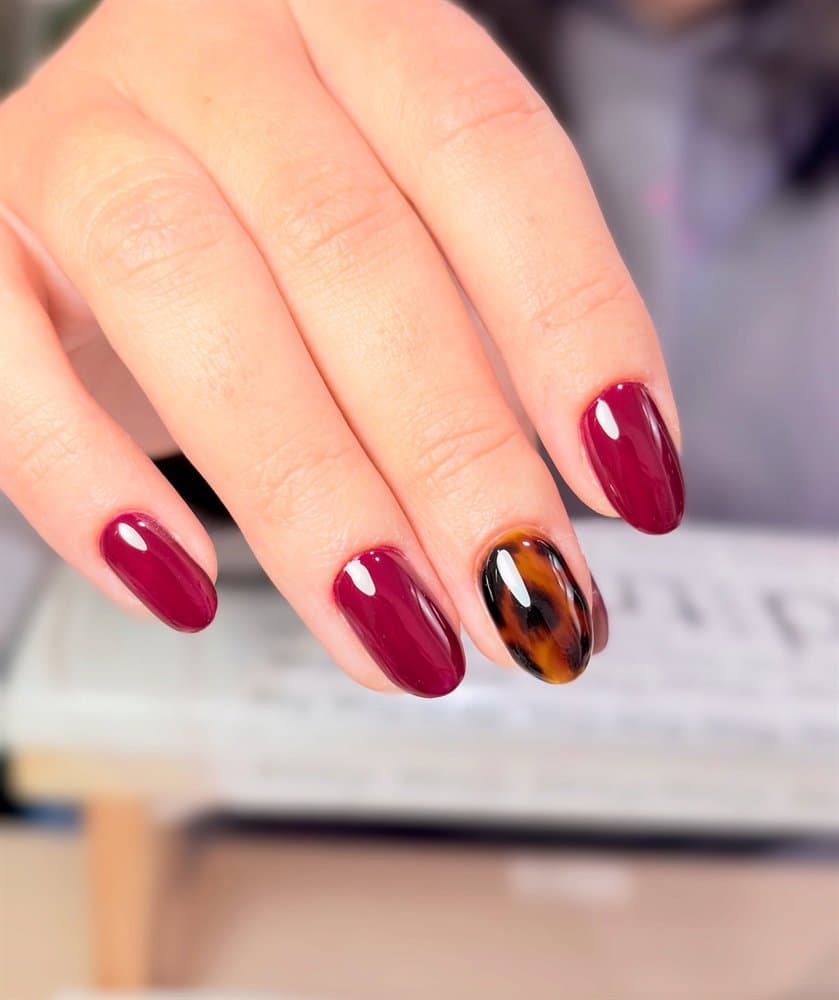 Trabajo de manicura en Bass Nails, Ourense