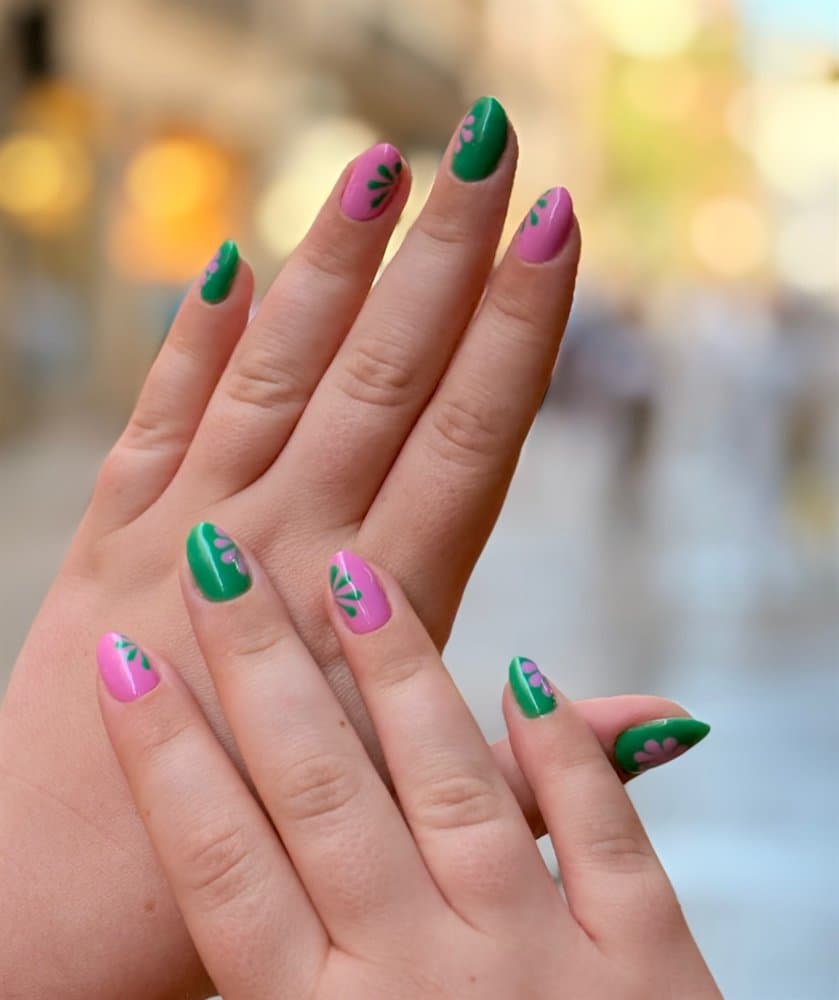 Trabajo de manicura en Bass Nails, Ourense