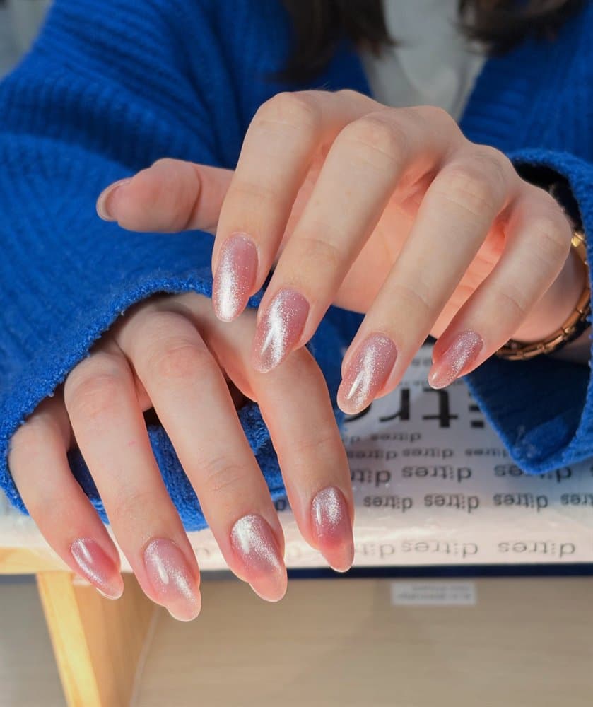 Trabajo de manicura en Bass Nails, Ourense