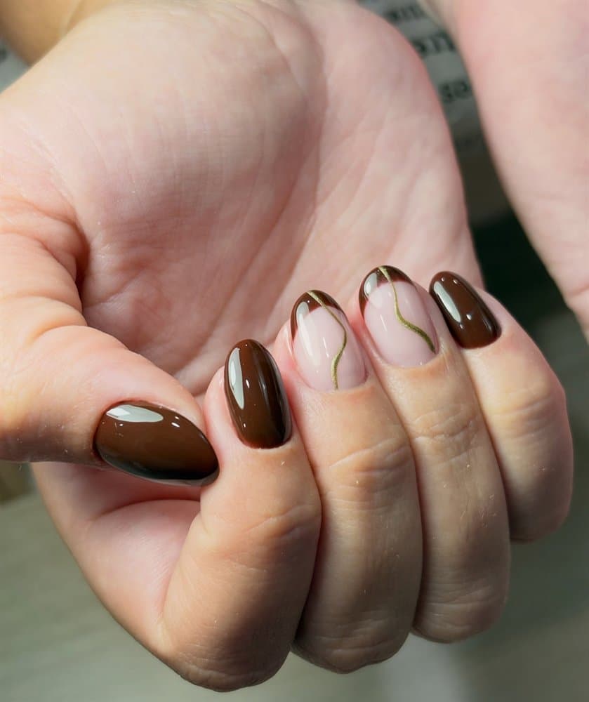 Trabajo de manicura en Bass Nails, Ourense