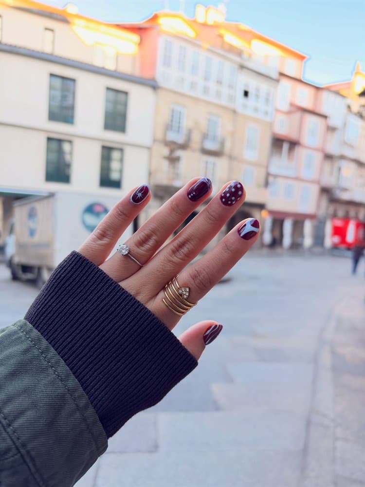 Trabajo de manicura en Bass Nails, Ourense